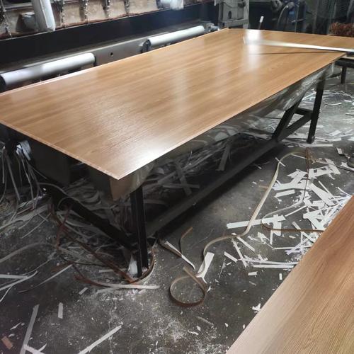临沂厂家批发三聚氰胺贴面免漆实木颗粒板办公家具桌面板各种花色